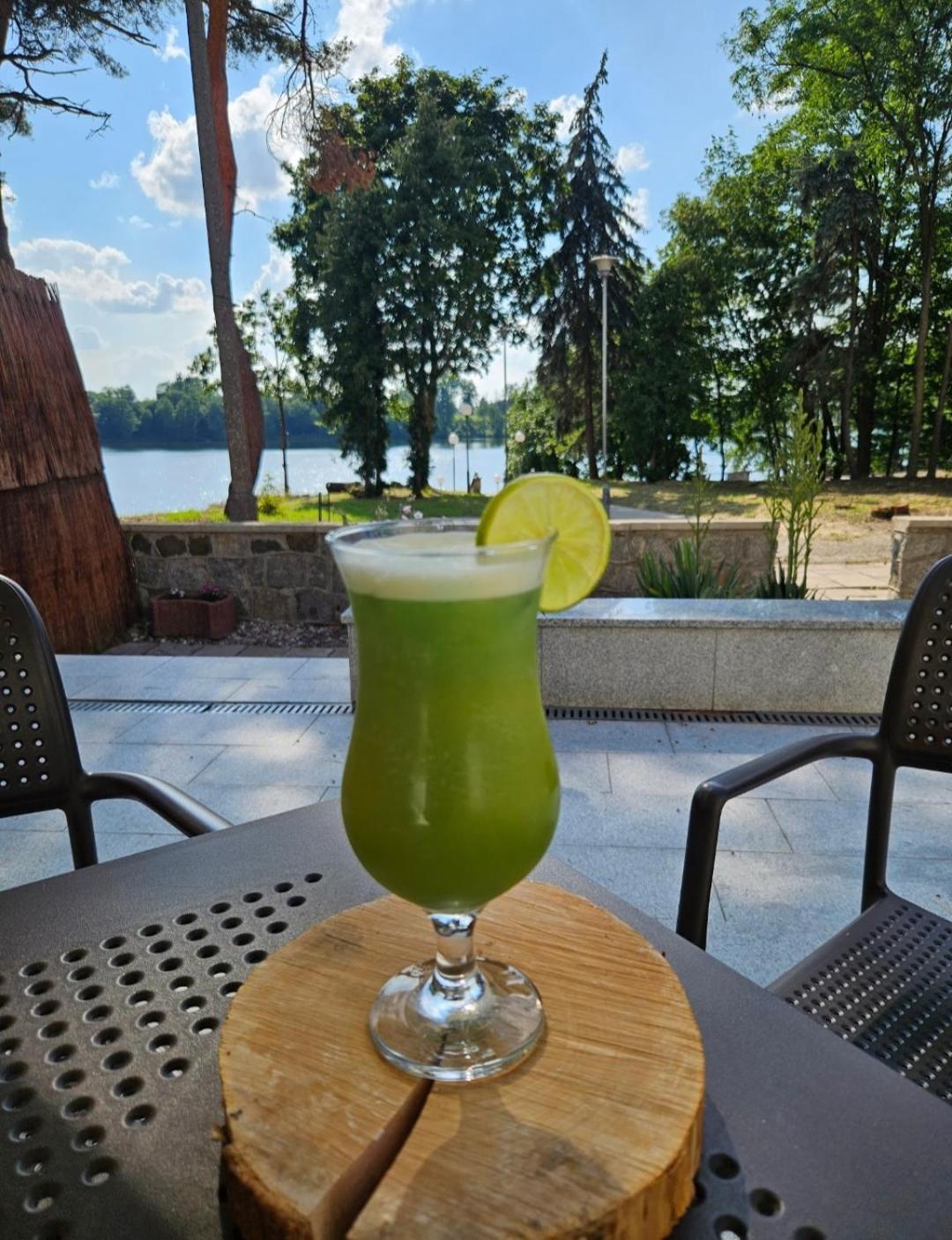 Papaver Hotel Slesin  Bagian luar foto
